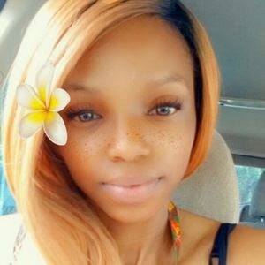 Meet your Posher, Damisha